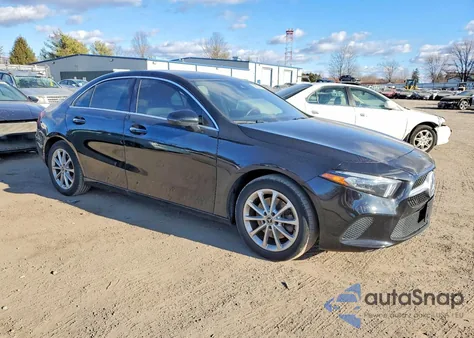 2019 Mercedes-Benz A 220 4Matic из США, поврежденный, VIN WDD3G4FB2KW015209